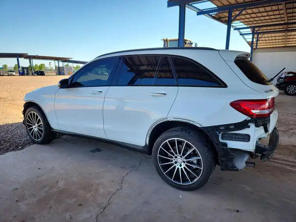 WDC0G4JB0HF174382 2017 MERCEDES-BENZ GLC - Image 2