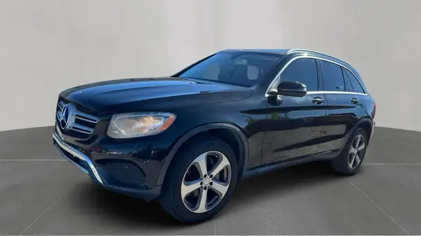 WDC0G4JB0HF190050 2017 MERCEDES-BENZ GLC - Image 2