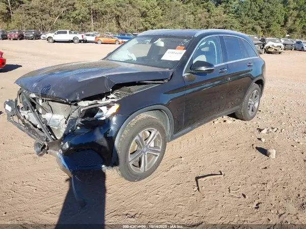 WDC0G4JB0HF194843 2017 MERCEDES-BENZ GLC - Image 2