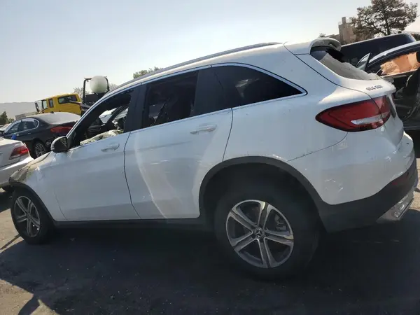WDC0G4JB0JV018113 2018 MERCEDES-BENZ GLC - Image 2
