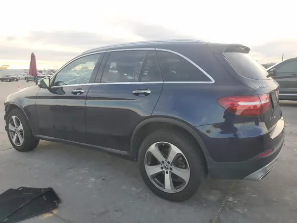 WDC0G4JB0JV019228 2018 MERCEDES-BENZ GLC - Image 2