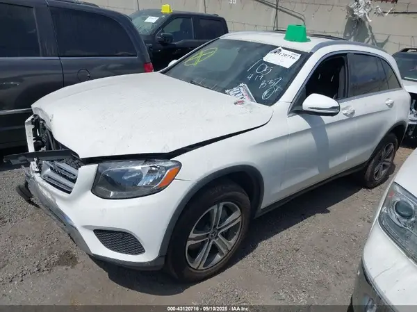 WDC0G4JB0JV019651 2018 MERCEDES-BENZ GLC - Image 2