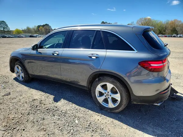 WDC0G4JB0JV021237 2018 MERCEDES-BENZ GLC - Image 2
