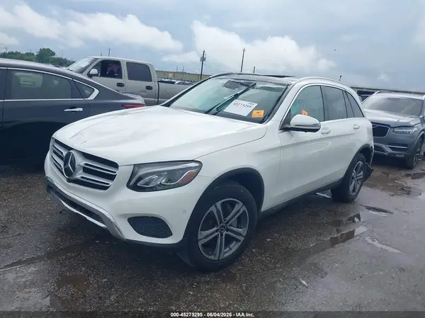 WDC0G4JB0JV044257 2018 MERCEDES-BENZ GLC - Image 2