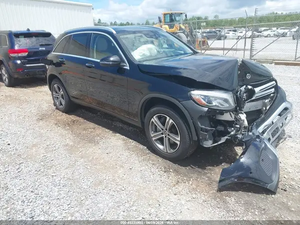 WDC0G4JB0JV048907 2018 MERCEDES-BENZ GLC - Image 1