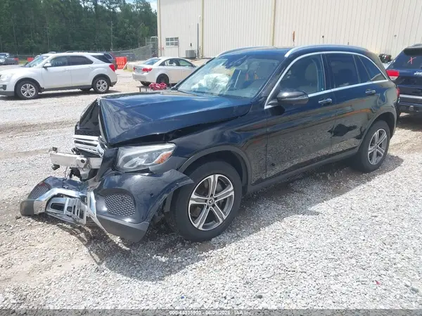 WDC0G4JB0JV048907 2018 MERCEDES-BENZ GLC - Image 2
