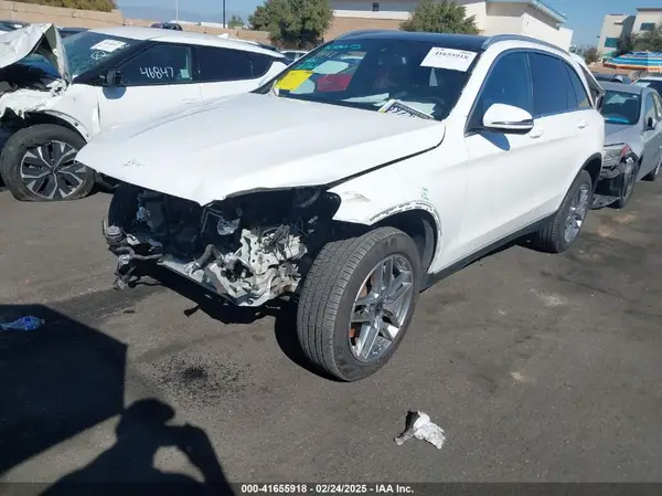 WDC0G4JB0JV050866 2018 MERCEDES-BENZ GLC - Image 2