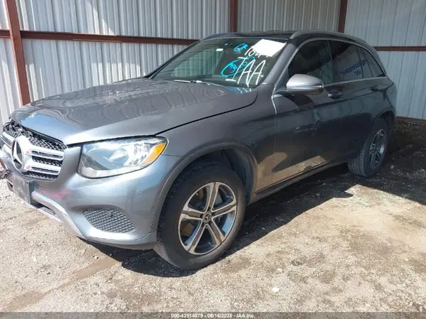 WDC0G4JB0JV061849 2018 MERCEDES-BENZ GLC - Image 2
