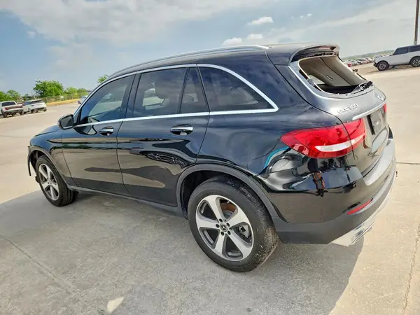 WDC0G4JB0JV062919 2018 MERCEDES-BENZ GLC - Image 2