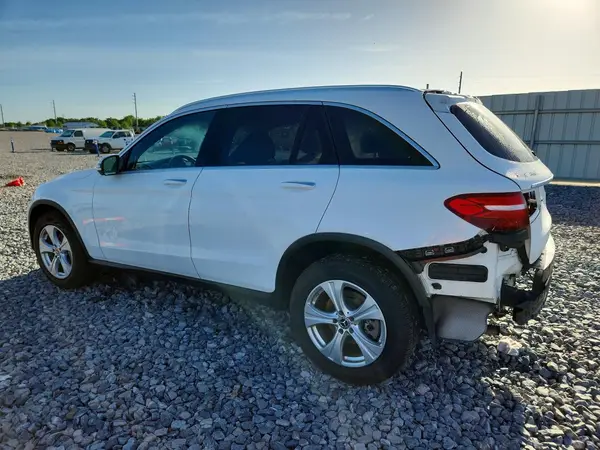 WDC0G4JB0JV079509 2018 MERCEDES-BENZ GLC - Image 2