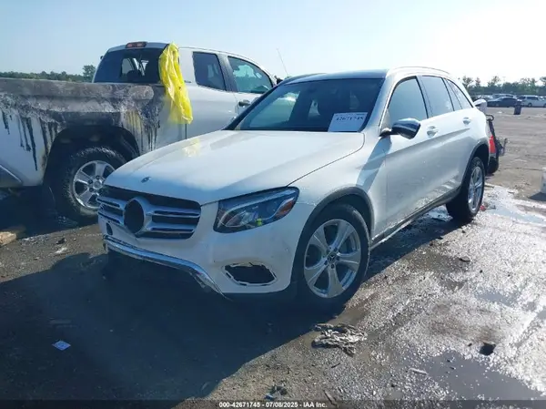 WDC0G4JB0JV101329 2018 MERCEDES-BENZ GLC - Image 2