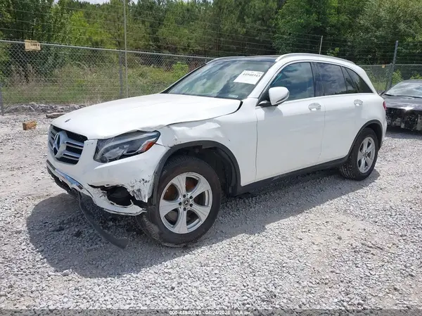 WDC0G4JB0JV101847 2018 MERCEDES-BENZ GLC - Image 2