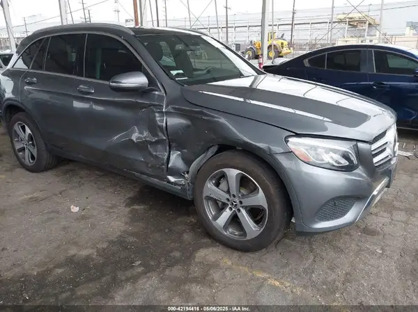 WDC0G4JB0KF507123 2019 MERCEDES-BENZ GLC - Image 1