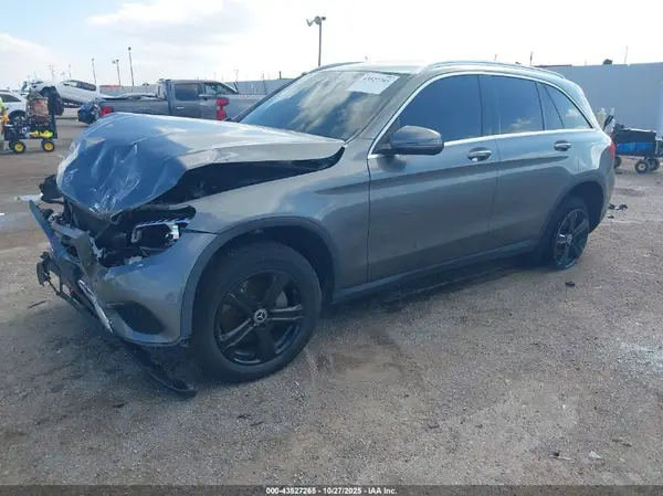 WDC0G4JB0KF612907 2019 MERCEDES-BENZ GLC - Image 2