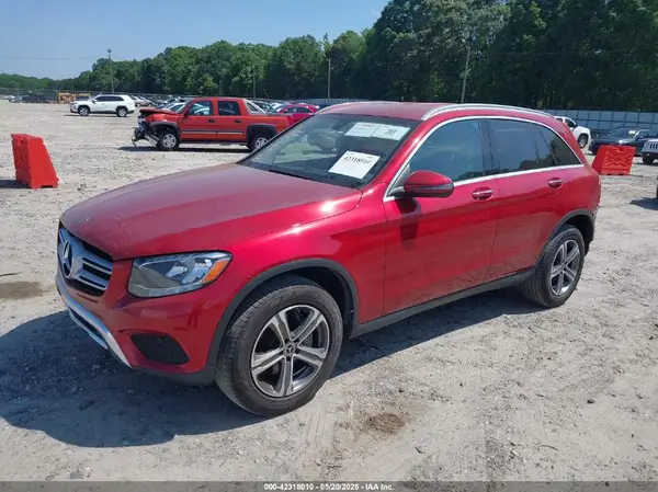 WDC0G4JB0KF657118 2019 MERCEDES-BENZ GLC - Image 2