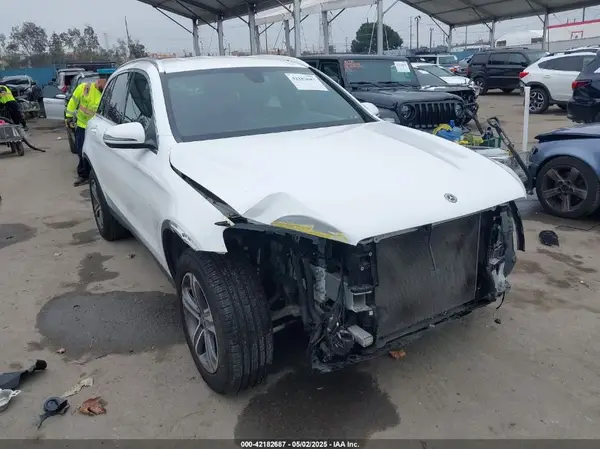 WDC0G4JB0KF669334 2019 MERCEDES-BENZ GLC - Image 1