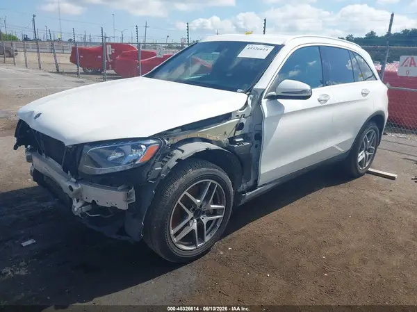 WDC0G4JB0KV125244 2019 MERCEDES-BENZ GLC - Image 2