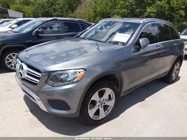 WDC0G4JB0KV125664 2019 MERCEDES-BENZ GLC - Image 2