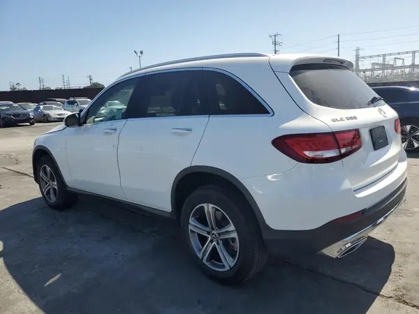 WDC0G4JB0KV128158 2019 MERCEDES-BENZ GLC - Image 2