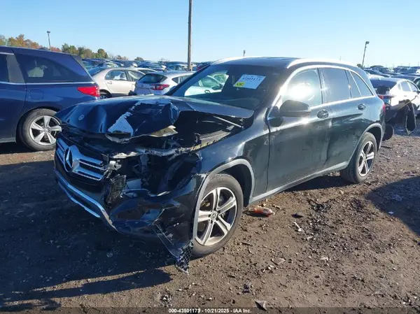 WDC0G4JB0KV142349 2019 MERCEDES-BENZ GLC - Image 2