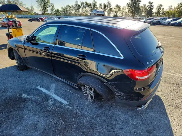 WDC0G4JB0KV144246 2019 MERCEDES-BENZ GLC - Image 2