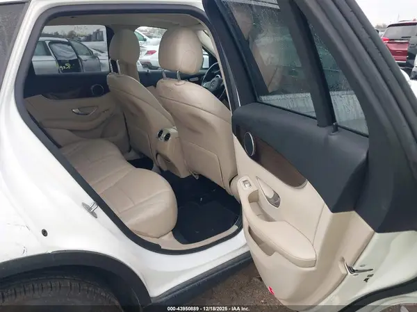 WDC0G4JB0KV169003 2019 MERCEDES-BENZ GLC - Image 8