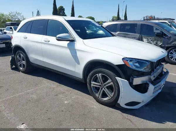 WDC0G4JB0KV172130 2019 MERCEDES-BENZ GLC - Image 1