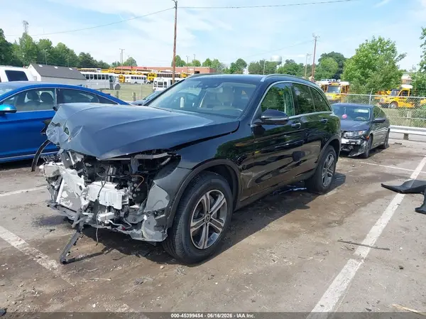 WDC0G4JB0KV183922 2019 MERCEDES-BENZ GLC - Image 2