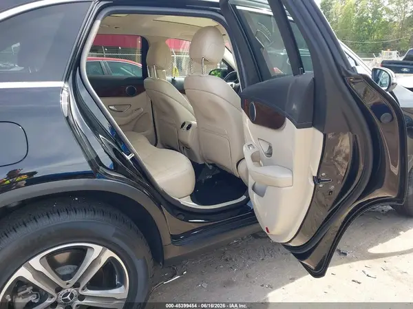 WDC0G4JB0KV183922 2019 MERCEDES-BENZ GLC - Image 8