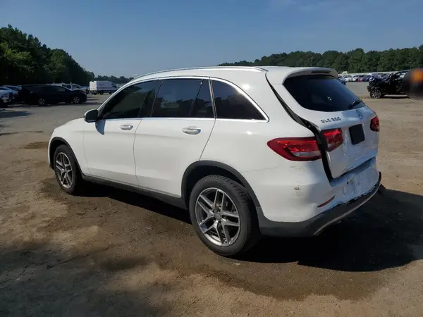 WDC0G4JB1GF015174 2016 MERCEDES-BENZ GLC - Image 2
