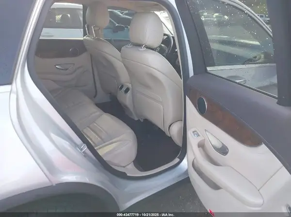 WDC0G4JB1GF032606 2016 MERCEDES-BENZ GLC - Image 8