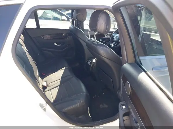 WDC0G4JB1GF057943 2016 MERCEDES-BENZ GLC - Image 8