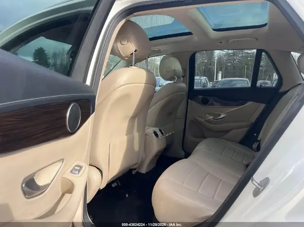WDC0G4JB1GF090053 2016 MERCEDES-BENZ GLC - Image 8