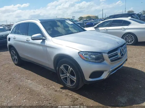 WDC0G4JB1GF094071 2016 MERCEDES-BENZ GLC - Image 1