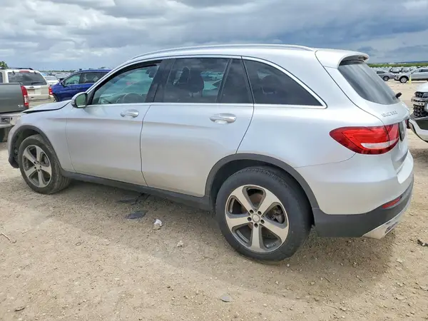 WDC0G4JB1GF106154 2016 MERCEDES-BENZ GLC - Image 2