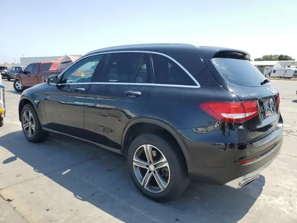 WDC0G4JB1GF107515 2016 MERCEDES-BENZ GLC - Image 2