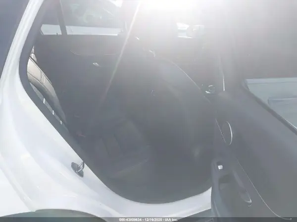 WDC0G4JB1GF109605 2016 MERCEDES-BENZ GLC - Image 8