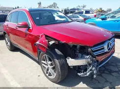 WDC0G4JB1GF109698 2016 MERCEDES-BENZ GLC