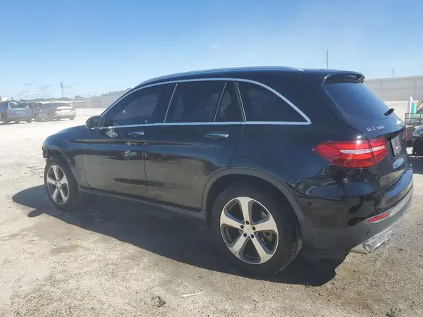 WDC0G4JB1HF124929 2017 MERCEDES-BENZ GLC - Image 2