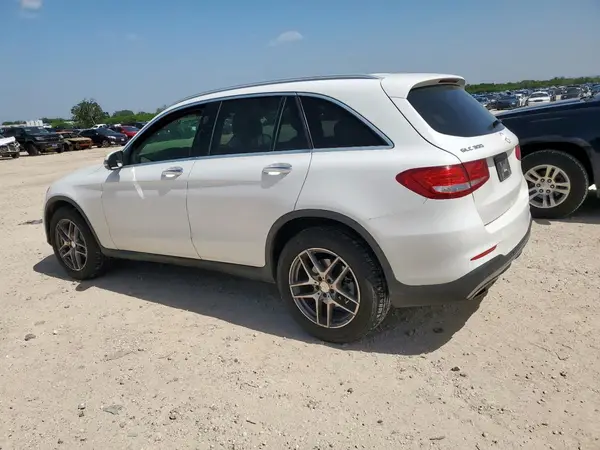 WDC0G4JB1HF126762 2017 MERCEDES-BENZ GLC - Image 2