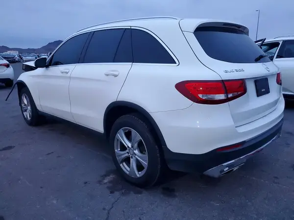 WDC0G4JB1HF229017 2017 MERCEDES-BENZ GLC - Image 2