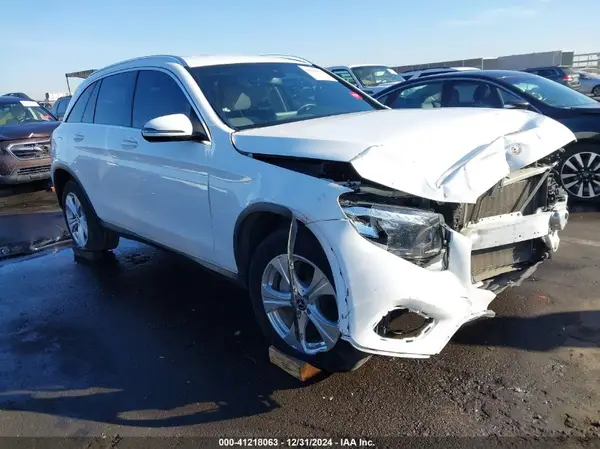 WDC0G4JB1HF260946 2017 MERCEDES-BENZ GLC - Image 1