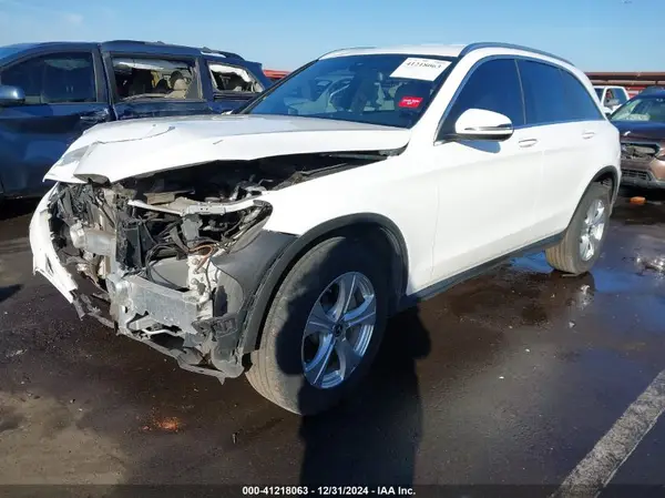 WDC0G4JB1HF260946 2017 MERCEDES-BENZ GLC - Image 2