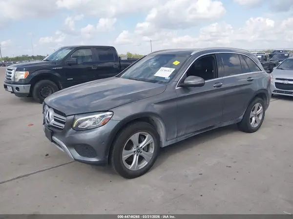 WDC0G4JB1HF291243 2017 MERCEDES-BENZ GLC - Image 2