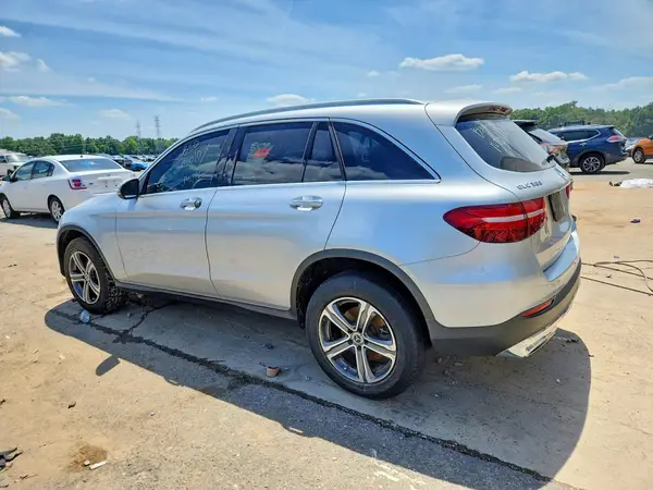 WDC0G4JB1HV009513 2017 MERCEDES-BENZ GLC - Image 2