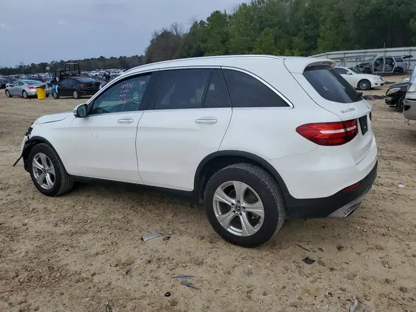 WDC0G4JB1JV021098 2018 MERCEDES-BENZ GLC - Image 2