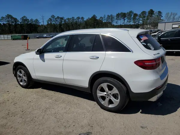 WDC0G4JB1JV022445 2018 MERCEDES-BENZ GLC - Image 2