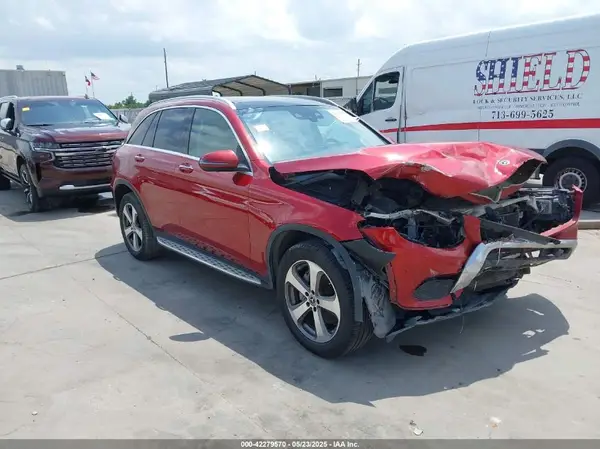 WDC0G4JB1JV047667 2018 MERCEDES-BENZ GLC - Image 1