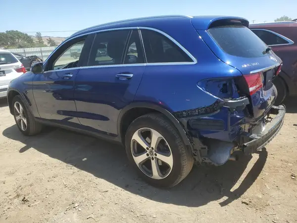 WDC0G4JB1JV057597 2018 MERCEDES-BENZ GLC - Image 2