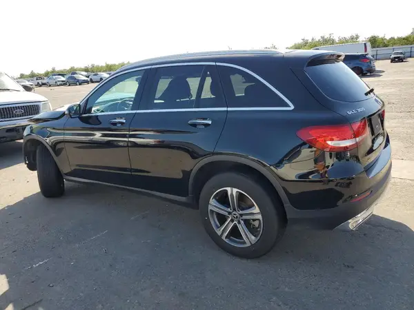 WDC0G4JB1JV069250 2018 MERCEDES-BENZ GLC - Image 2